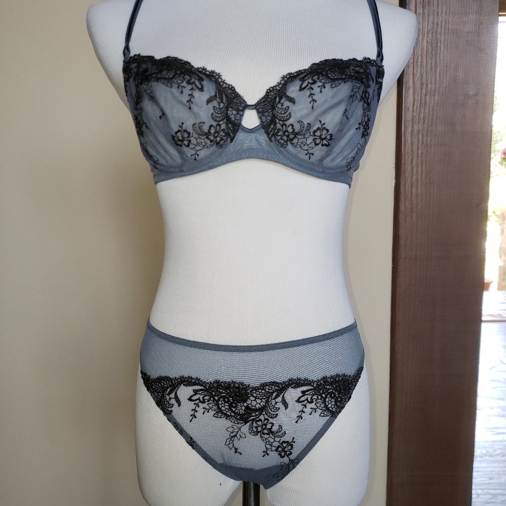 NWT La Perla bra and panty set
